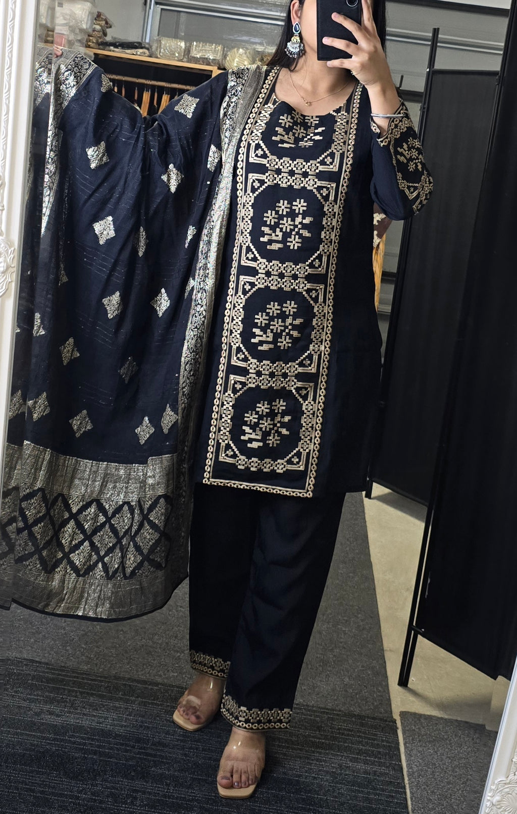 Reeya ( Rayon fabric suit with Banarsi Dupatta)