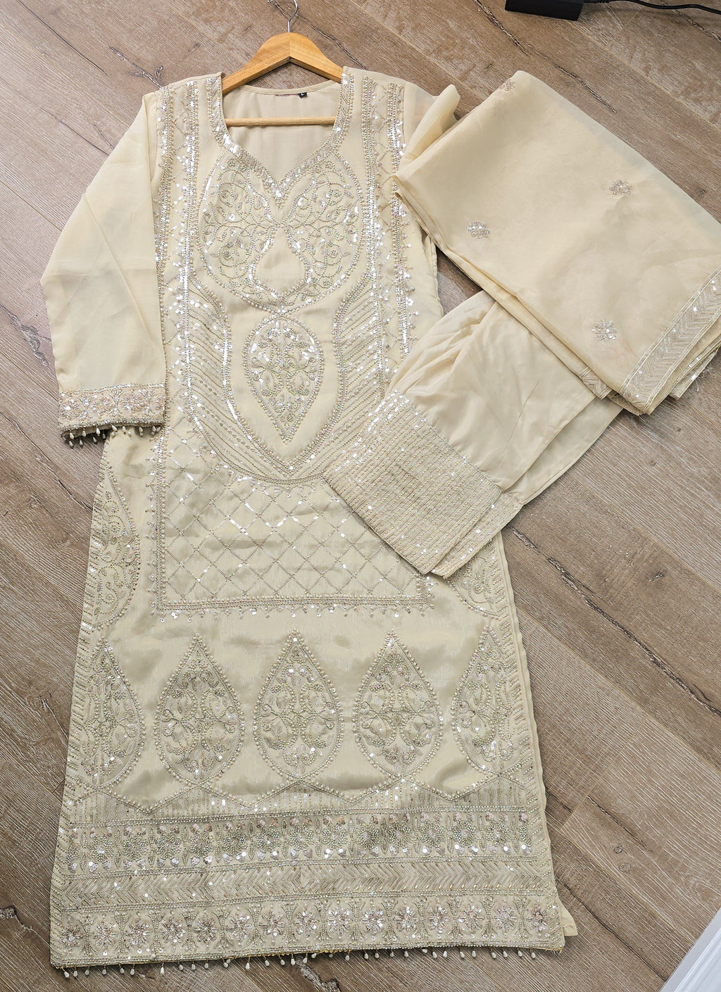 Pheran party wear suit