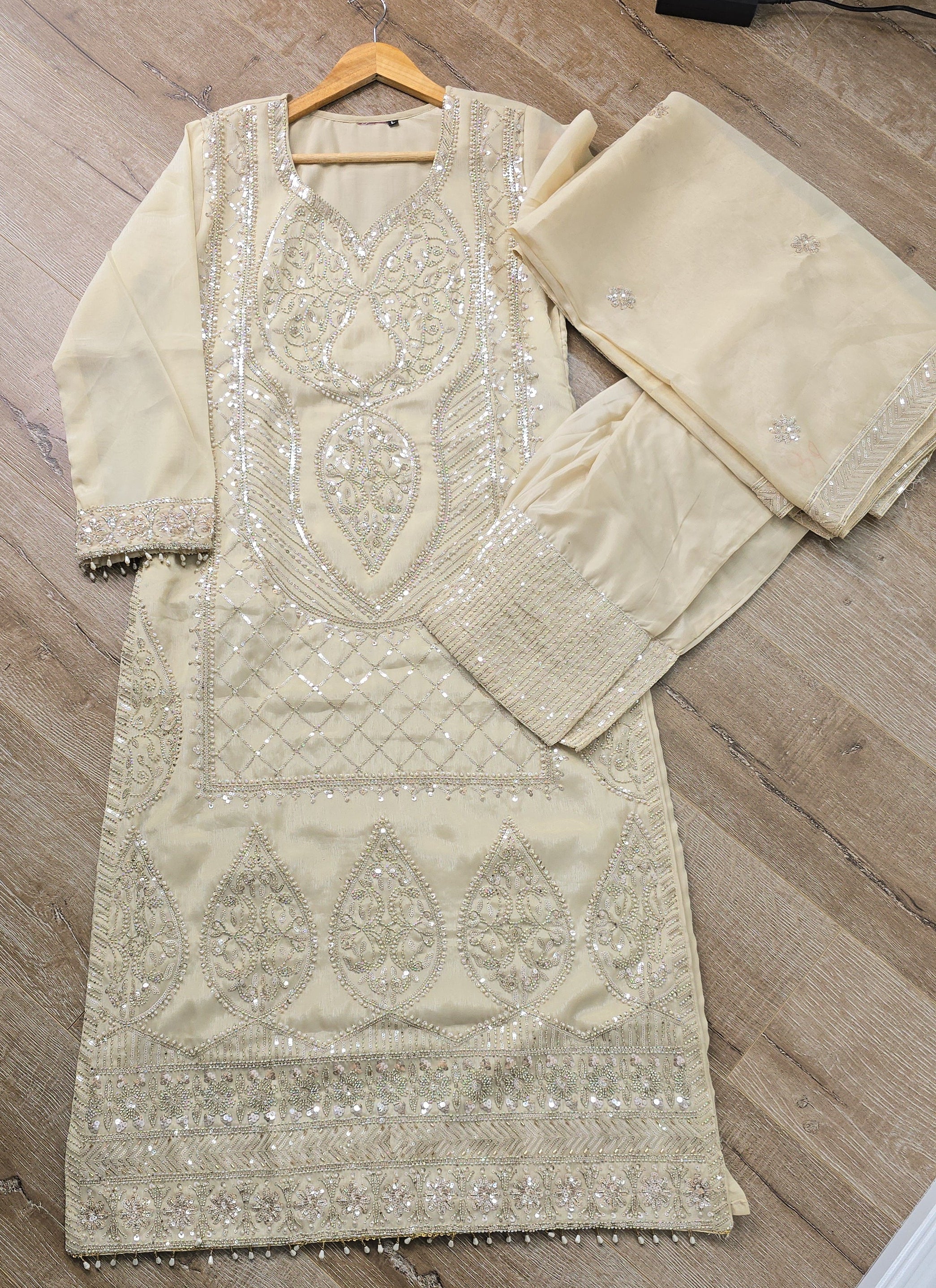 Pheran party wear suit