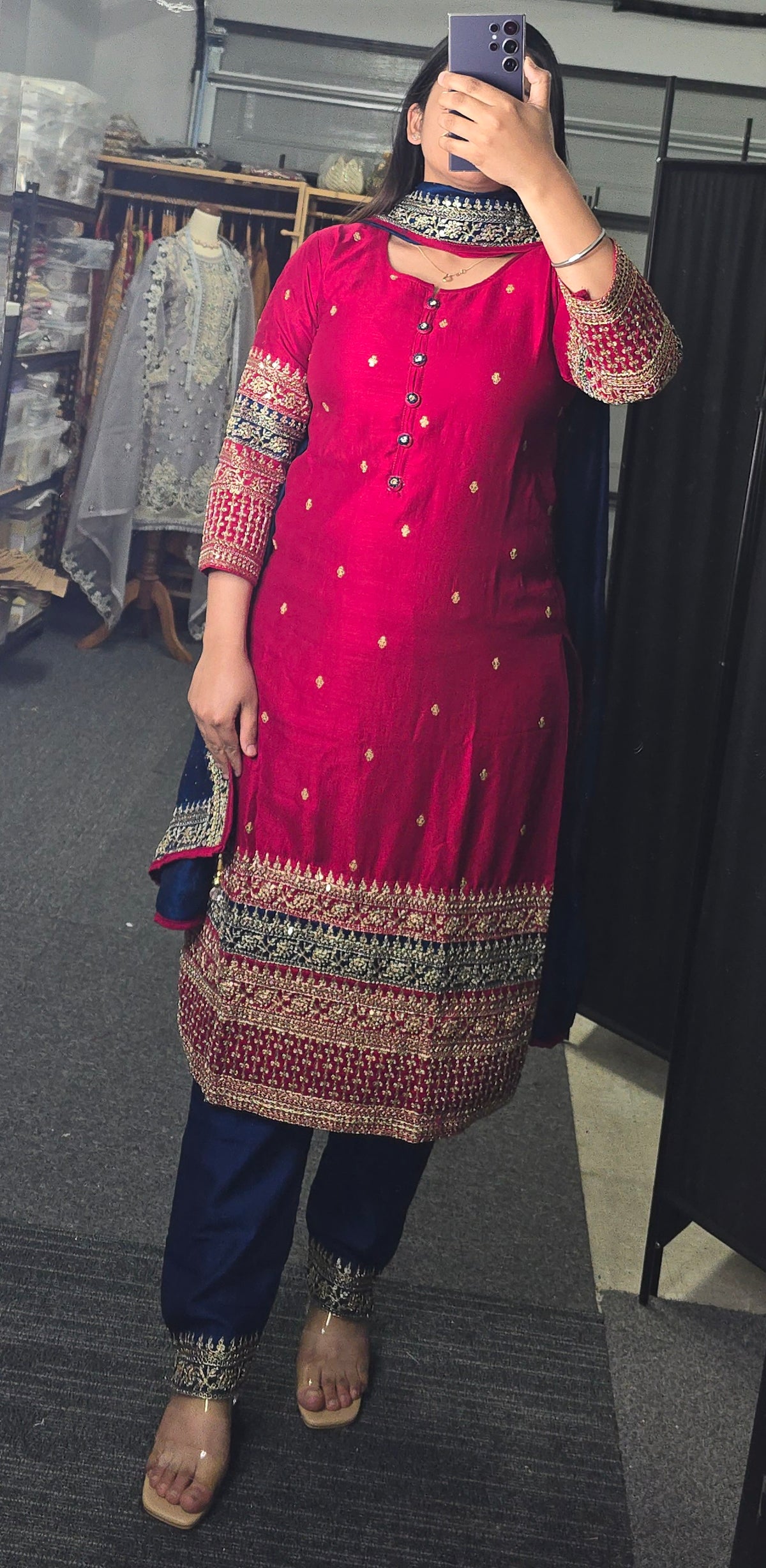 Vaani ( Chinon Fabric party wear suit)