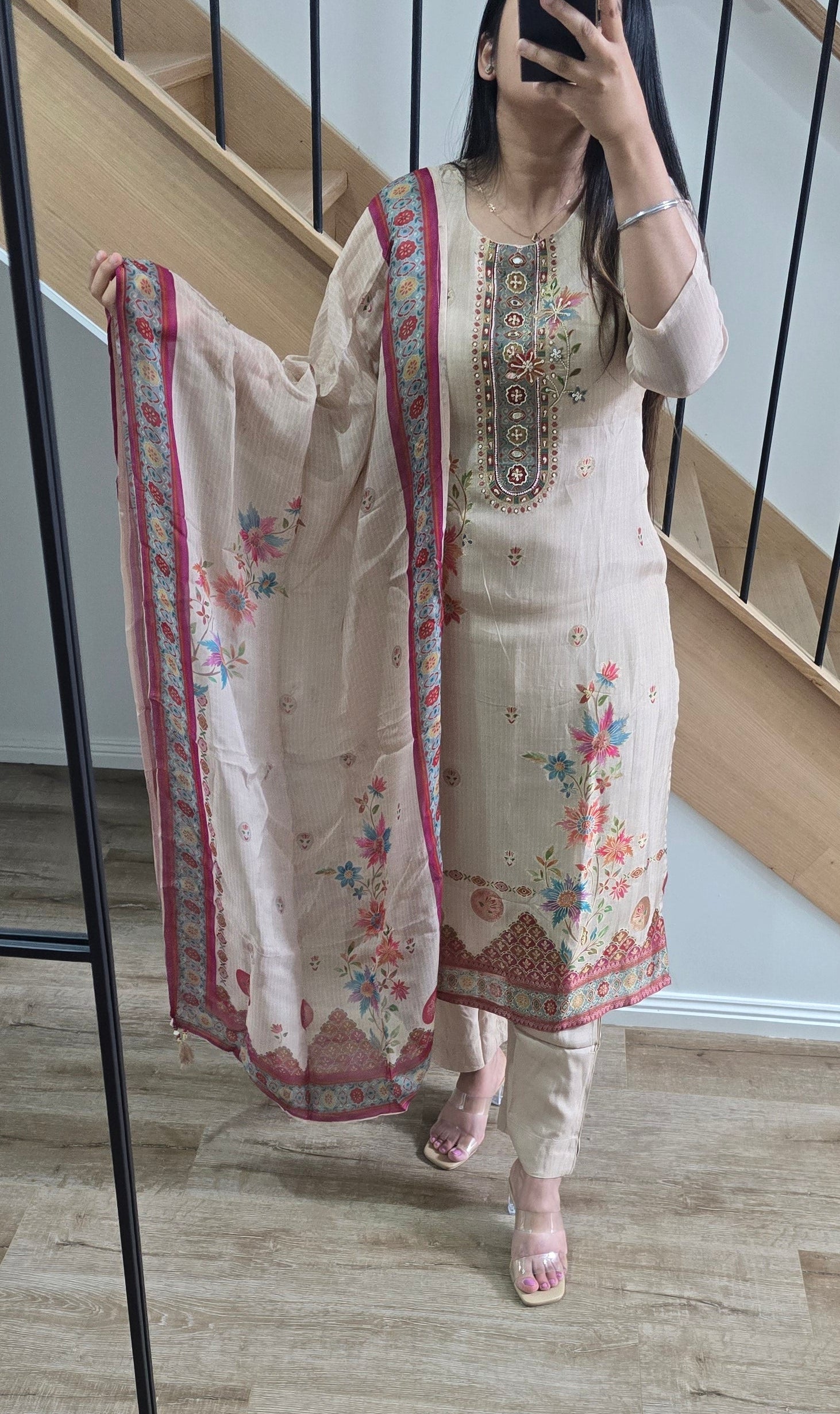 Waamika - Organza suit