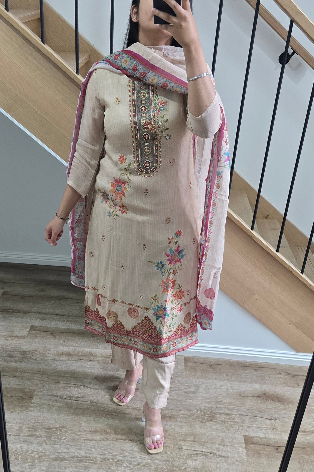 Waamika - Organza suit