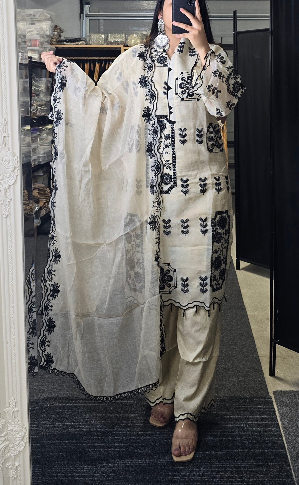 Ivory Soft tissue organza Pakistani suit